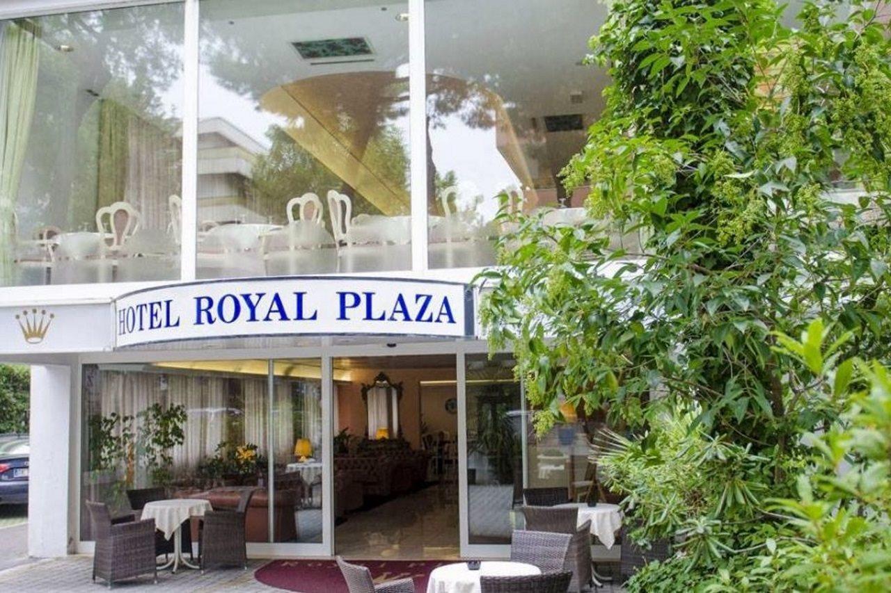 רימיני Hotel Royal Plaza מראה חיצוני תמונה